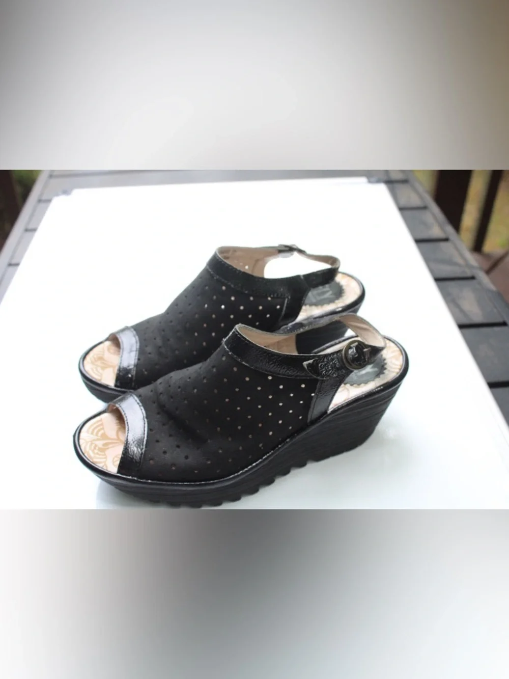 Fly London Yile wedges